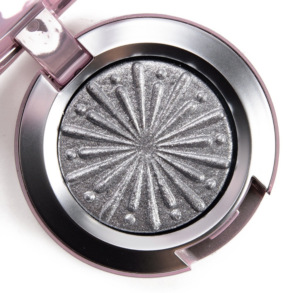 MAC ~ ‘SILVER BELLS’ Frosted Firework Eyeshadow Single ~ LE ~ RARE & HTF ~ NIB